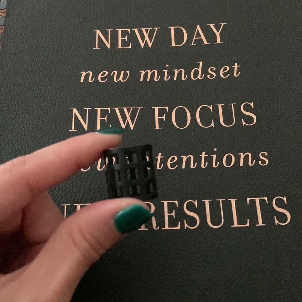 Black Matrix Ring - Picture 2 of 2